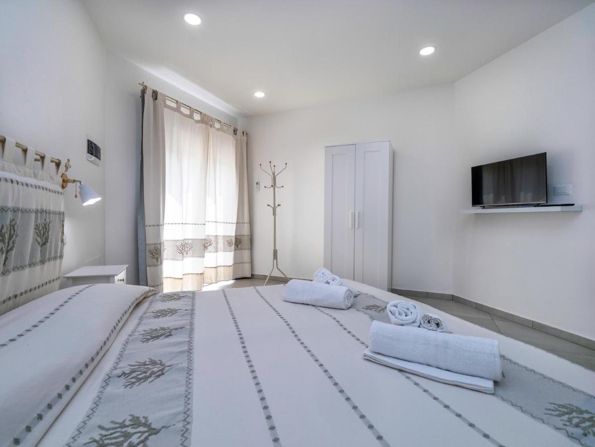 Aldo Moro Rooms Olbia Buitenkant foto