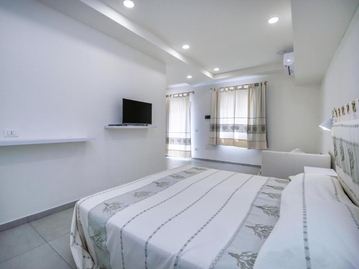 Aldo Moro Rooms Olbia Buitenkant foto